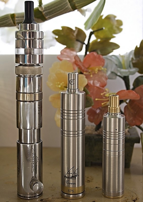 RaduRek Micro Mod - самый маленький батарейный мод.