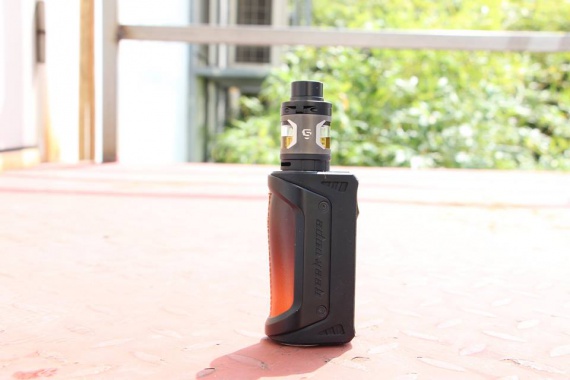 Shield by GeekVape - малыш на испарителях SMOK для твоего Aegis