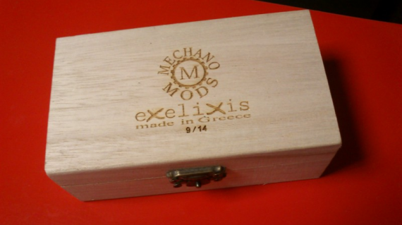 Exelixis от Mechano Mods - вам кнопку снизу или сбоку?