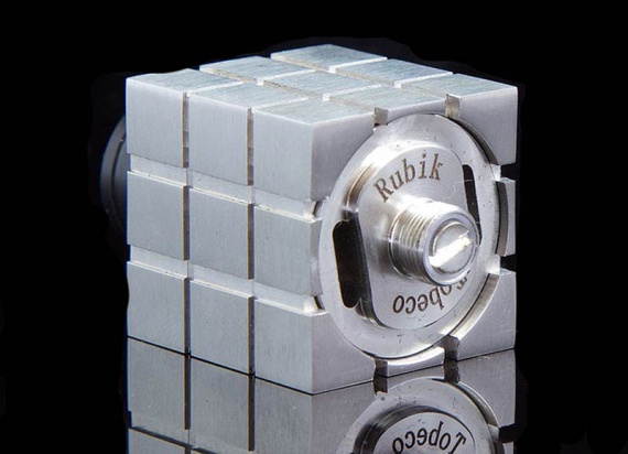 Rubik RDA - кубик-рубик, который не требует сборки, он всегда собран