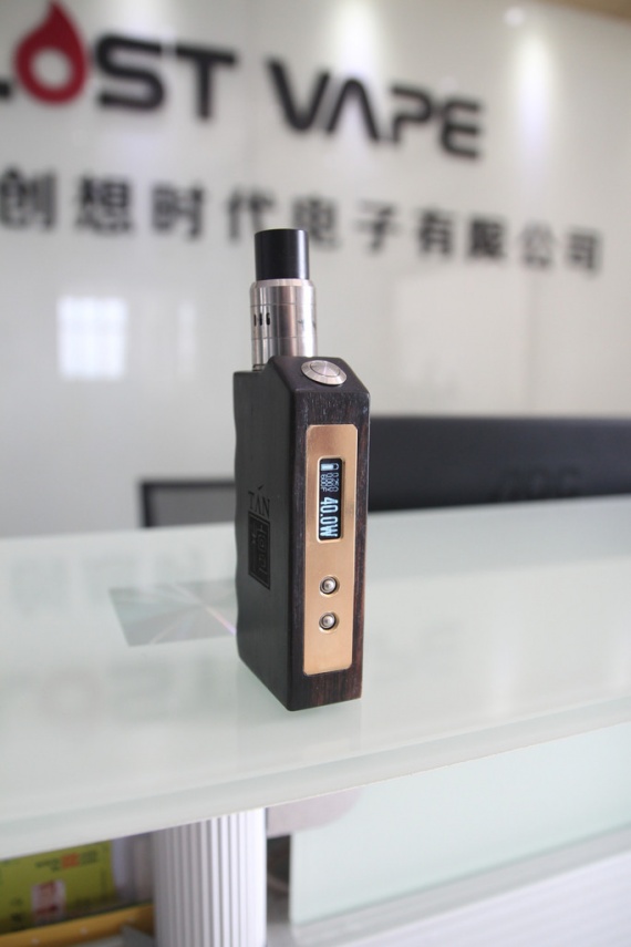 TAN DNA40 от Lost Vape - деревянный бокс с DNA40 за довольно вменяемые деньги
