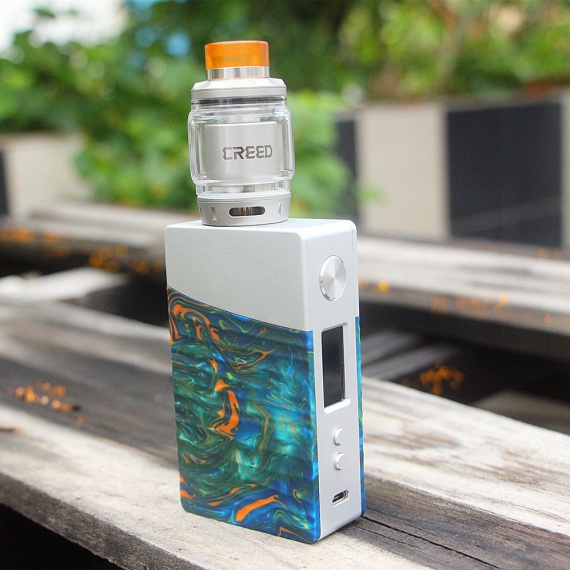 GeekVape Nova 200W Kit - а что, неплохой кирпичик...