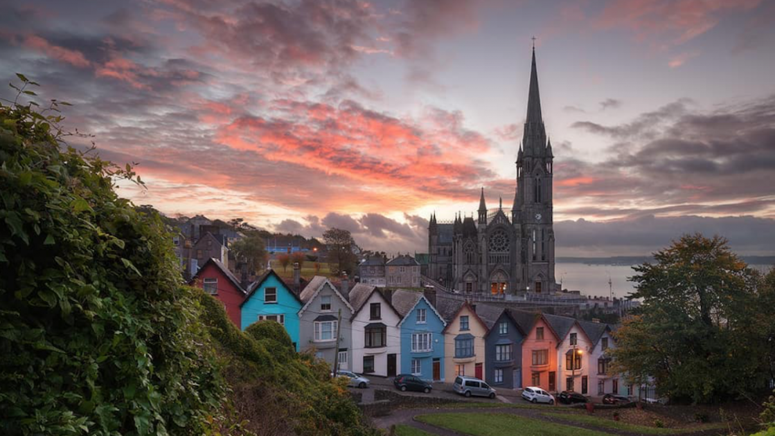 Ireland germany. Корк Ирландия. Город Брей Ирландия. Графство Корк. Город КОБ Ирландия.