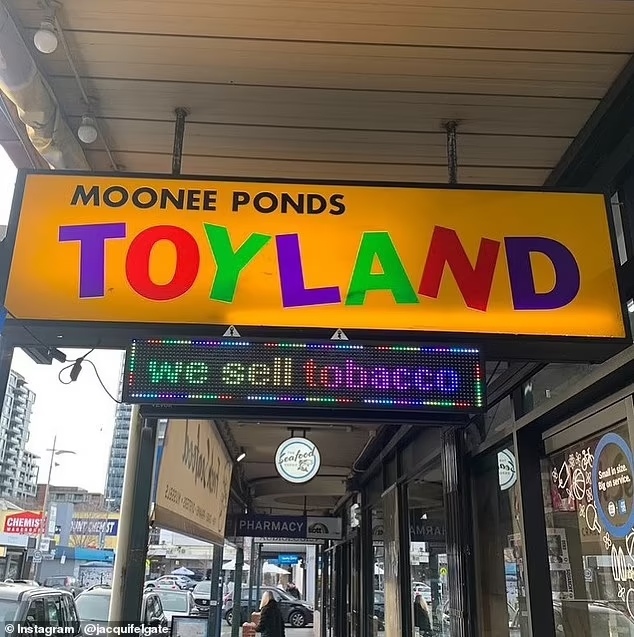 В магазине игрушек Мельбурна в продаже обнаружили вейпы