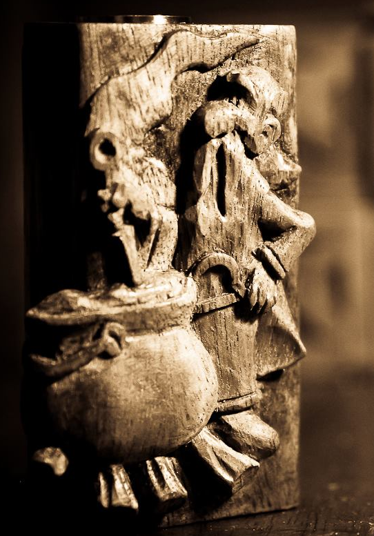 Druid + Anonymous + Guan Yin + Medusa = деревянный креатив от Juan Creative Innovations