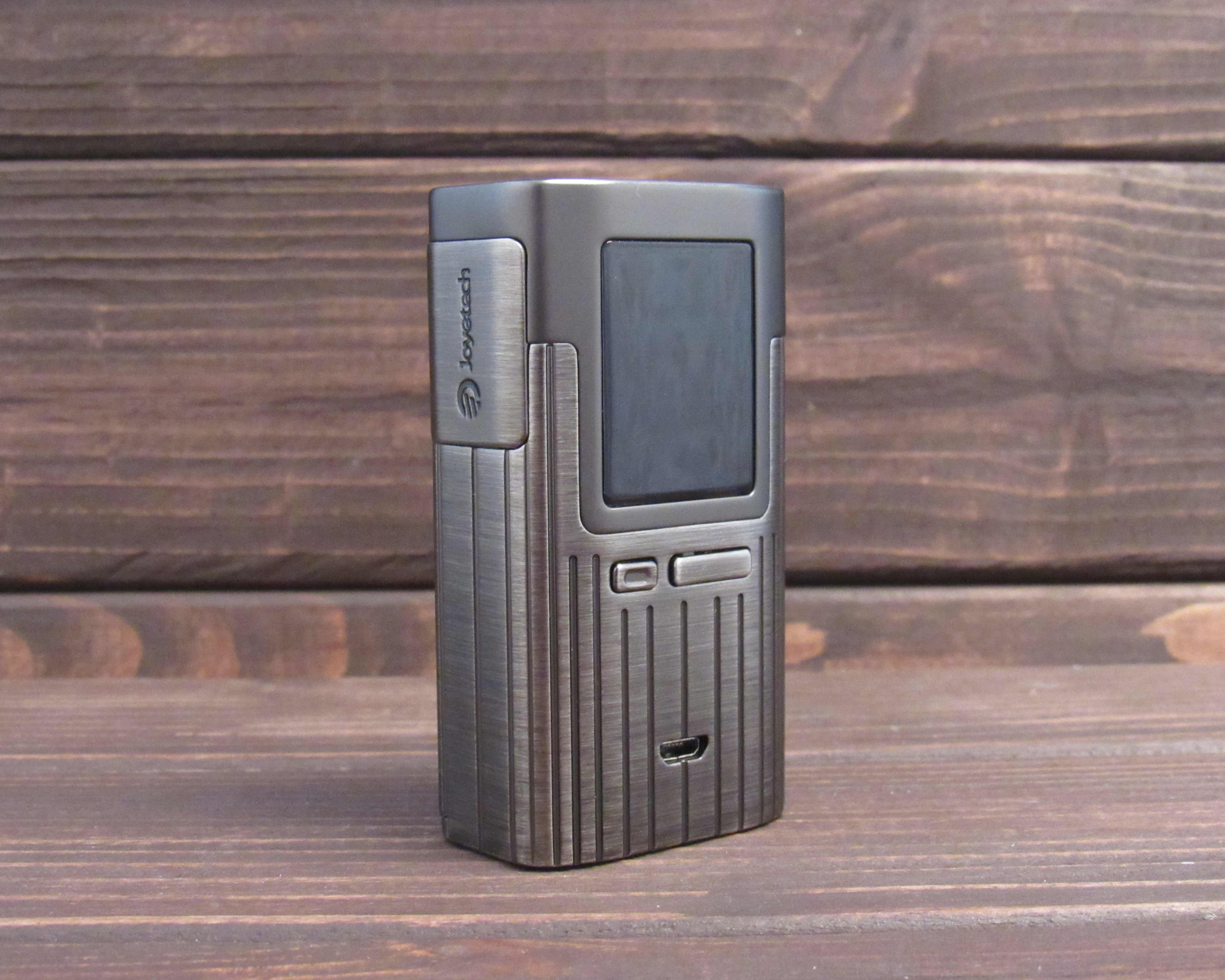 Espion by Joyetech - тот случай, когда ТТХ и дизайн одинаково хороши