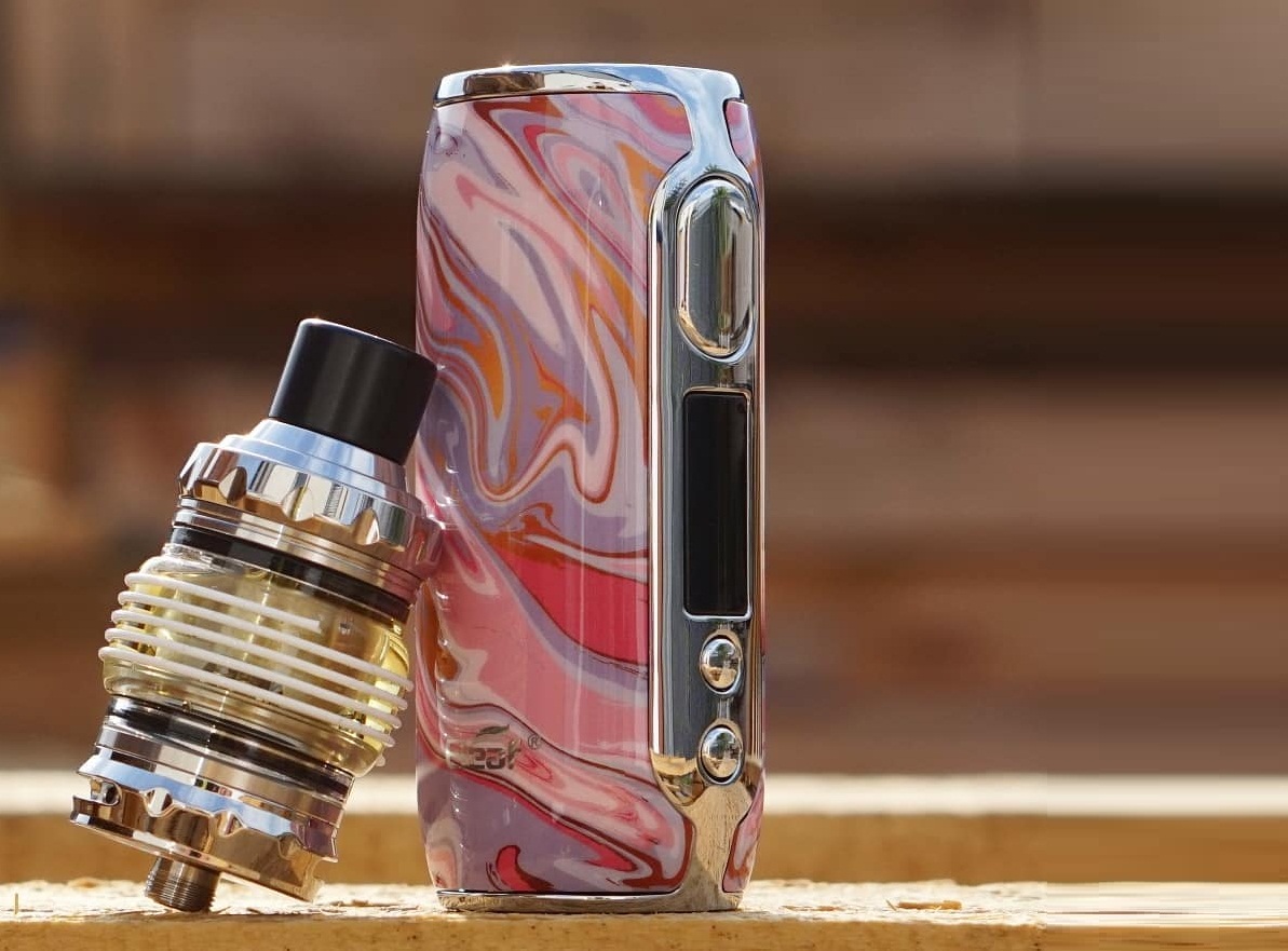 Eleaf iStick Rim Kit - стильный новобранец...