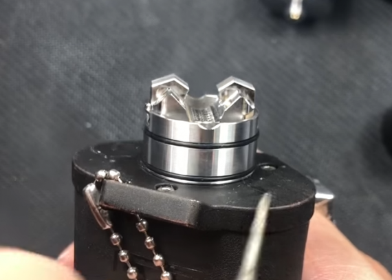 THC Tauren Solo RDA -  продуваемая односпиралка...