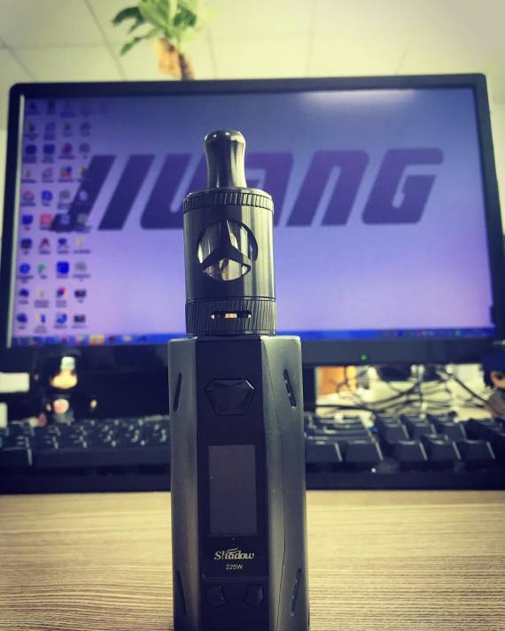 Jiuang Shadow II Vape Kit - простой зато дешевый набор...