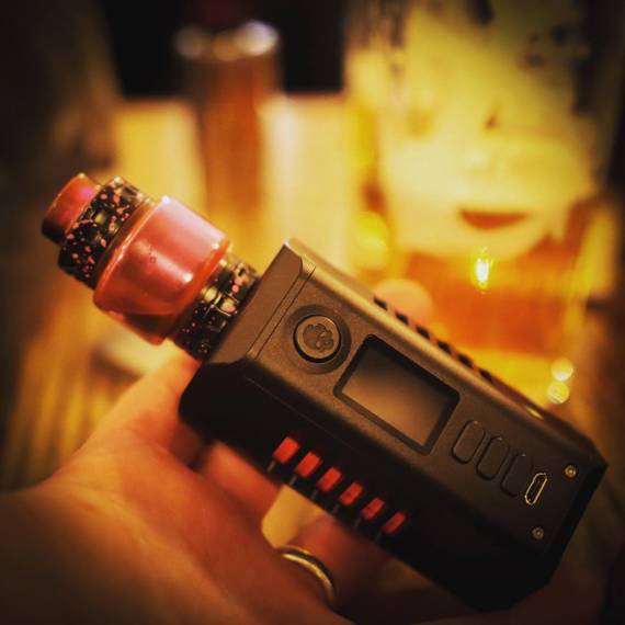 Vaperz Cloud x Dovpo Odin DNA250c - two 21700 + DNA250c + aluminum case = fit? ...