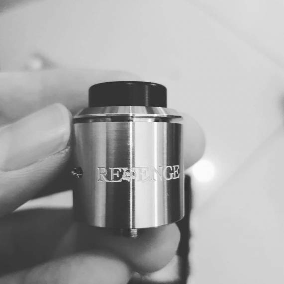 Hotcig Revenge RDA - скромно, но по делу...