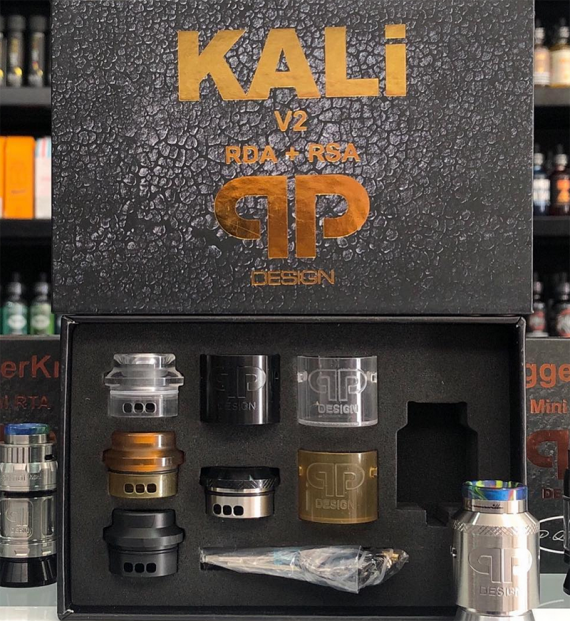 Kali V2 RDA/RSA Master Kit от канадской компании QP Design. Огромный выбор кэпов и еще немножко вкусностей