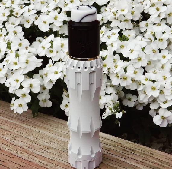 OverLord 21700 Mech Mod от компании GodMod. Модель, в которой заинтересованы многие вэйперы со всего мира