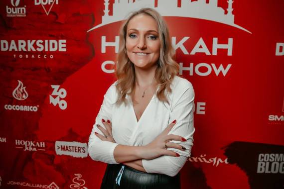 Ася Закатова рассказала о переносе выставки HCS в Казани и о взаимодействии с вейп-брендами